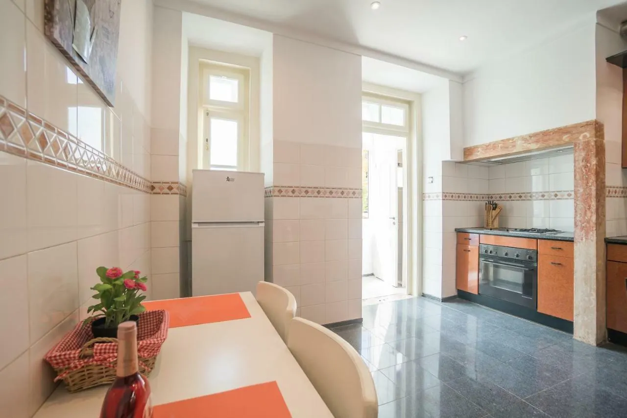 Campo Pequeno 3Bdr Apartment Lissabon
