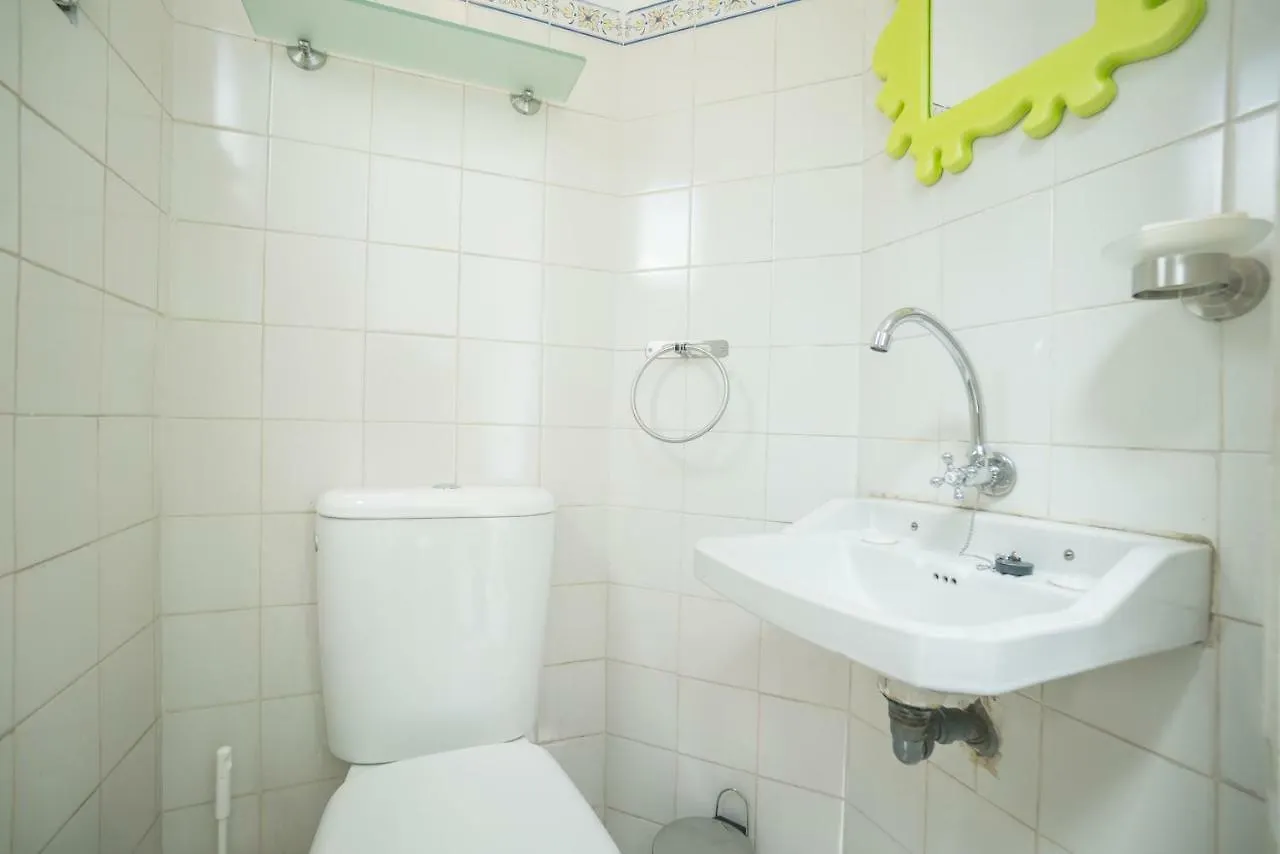 Campo Pequeno 3bdr Apartment Lisboa 0*,  Portugal